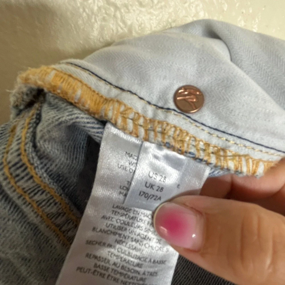 Free People We The Free Lasso Jeans Light Wash Distressed Straight Leg Size 28